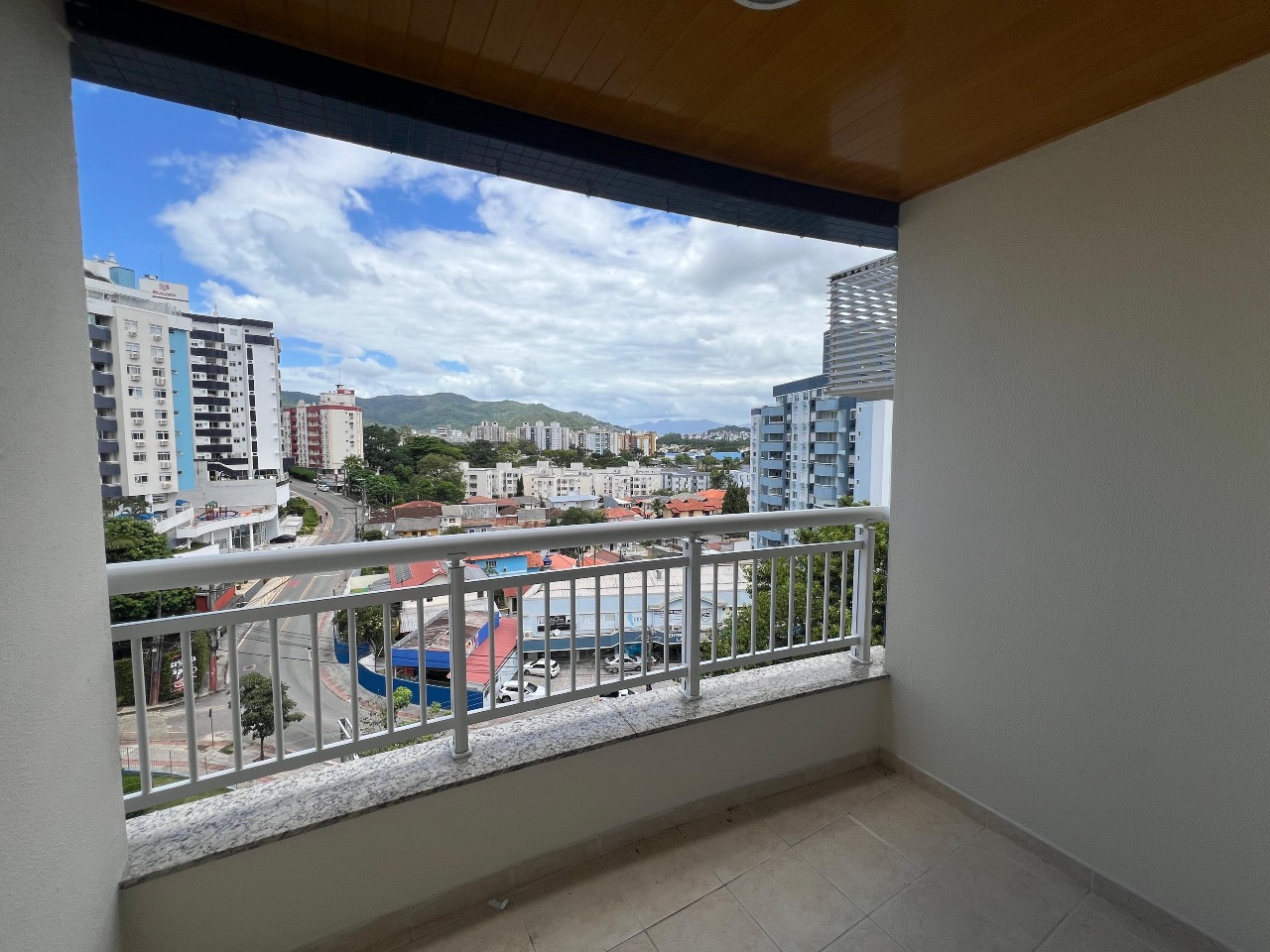 Apartamento para aluguel no Itacorubi: 