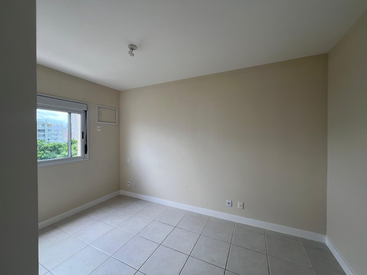 Apartamento para aluguel no Itacorubi: 