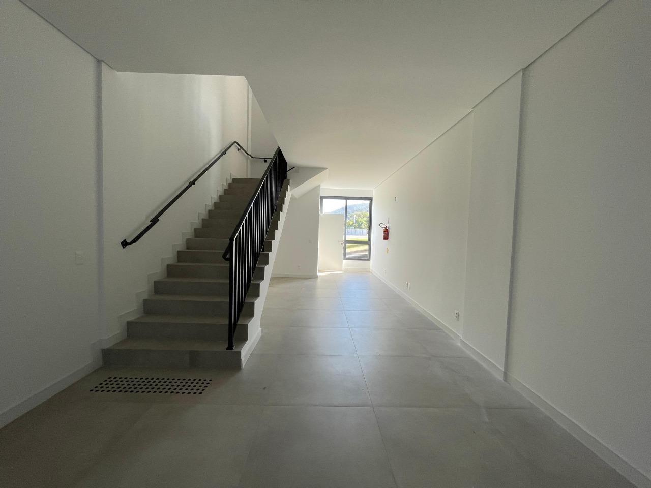 Loja para aluguel no Saco Grande: