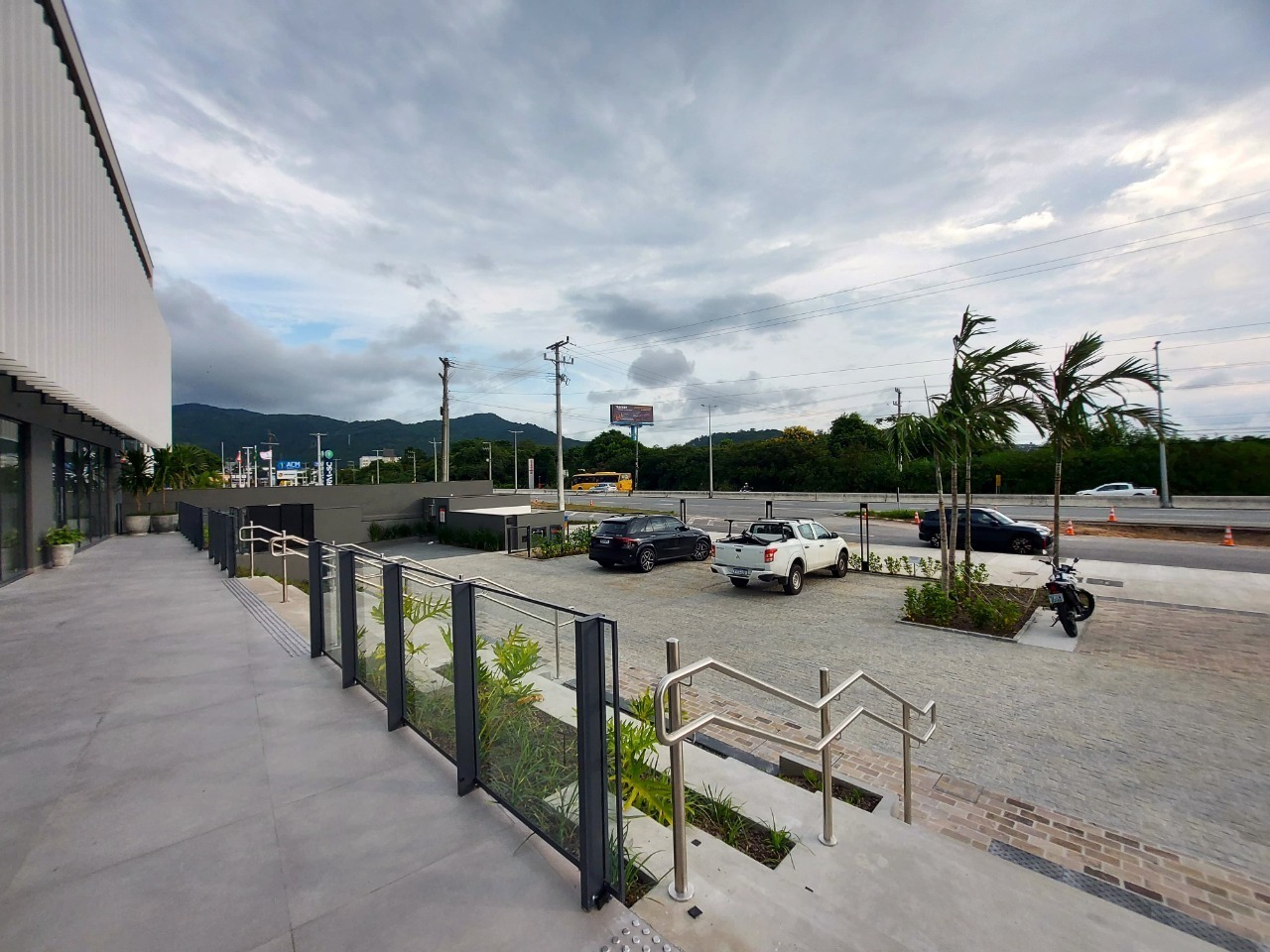 Loja para aluguel no Saco Grande: