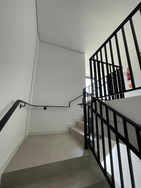 Loja para aluguel no Saco Grande: