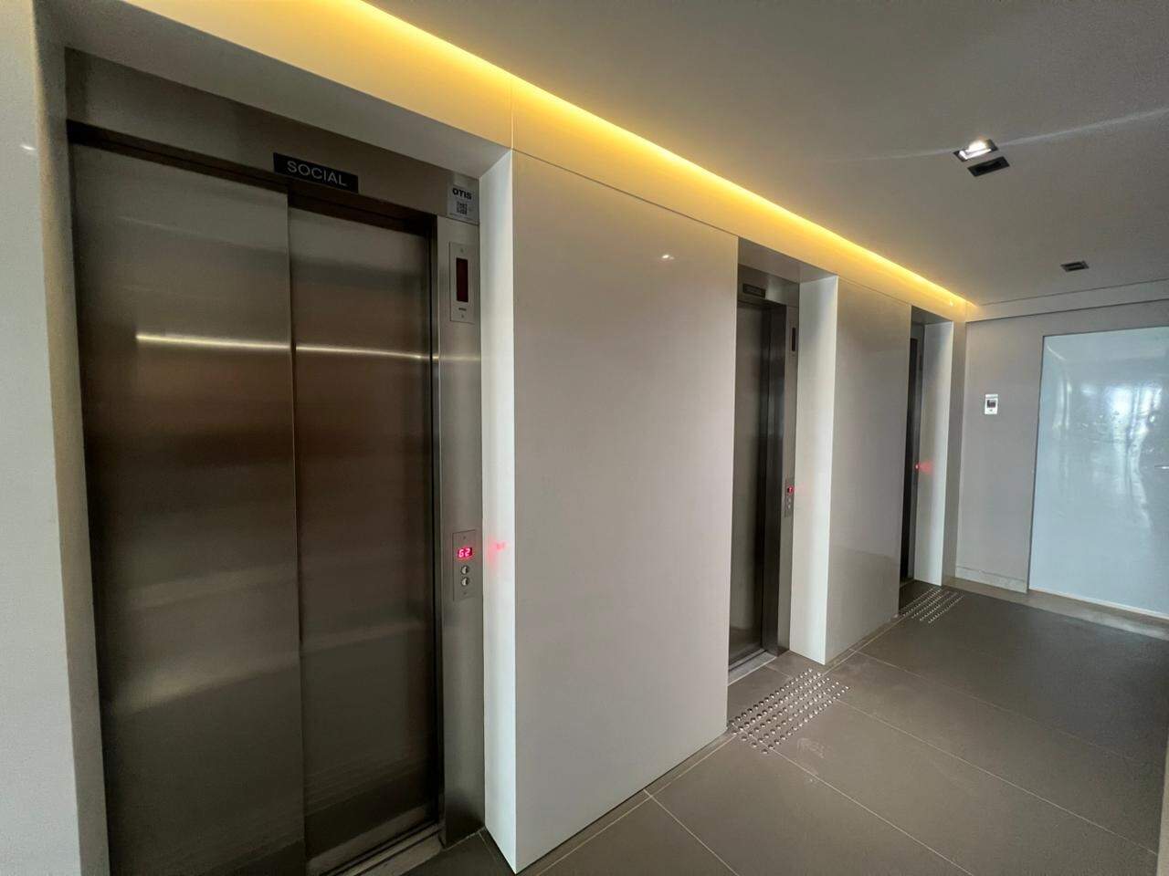 Sala para aluguel no Centro: 