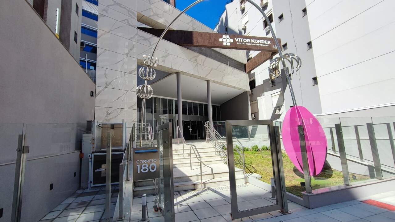Sala para aluguel no Centro: 