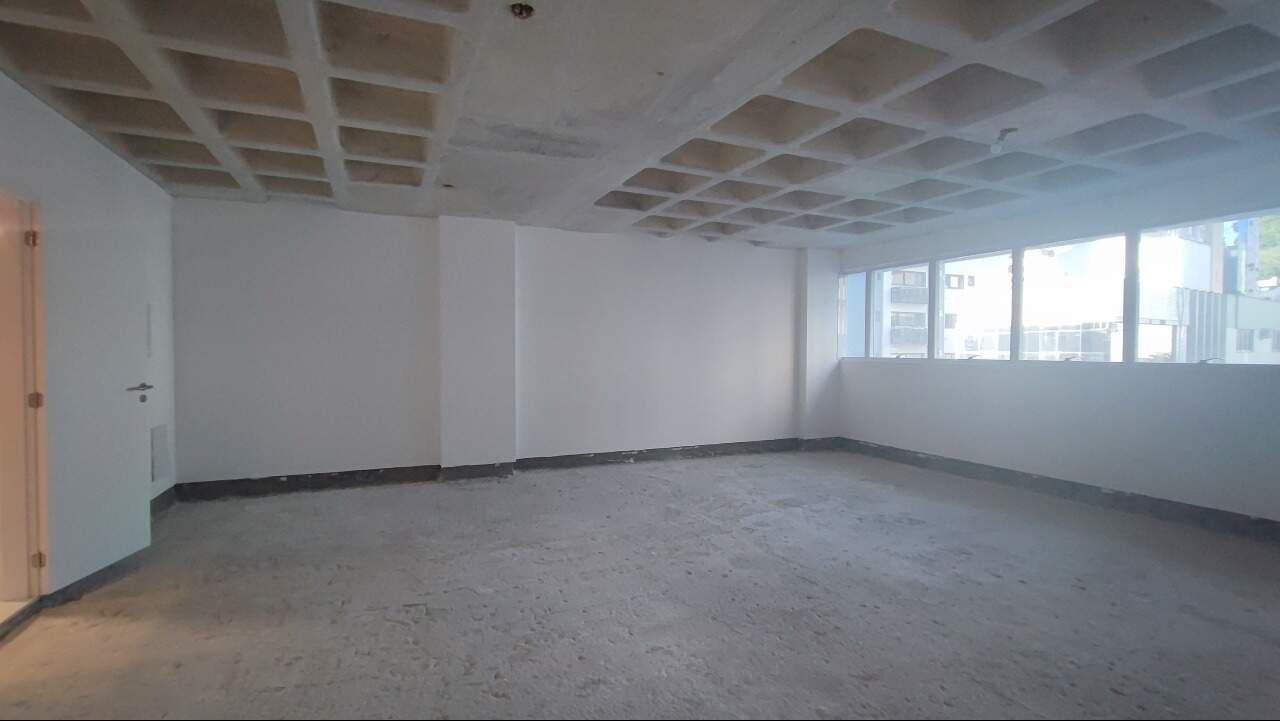 Sala para aluguel no Centro: 