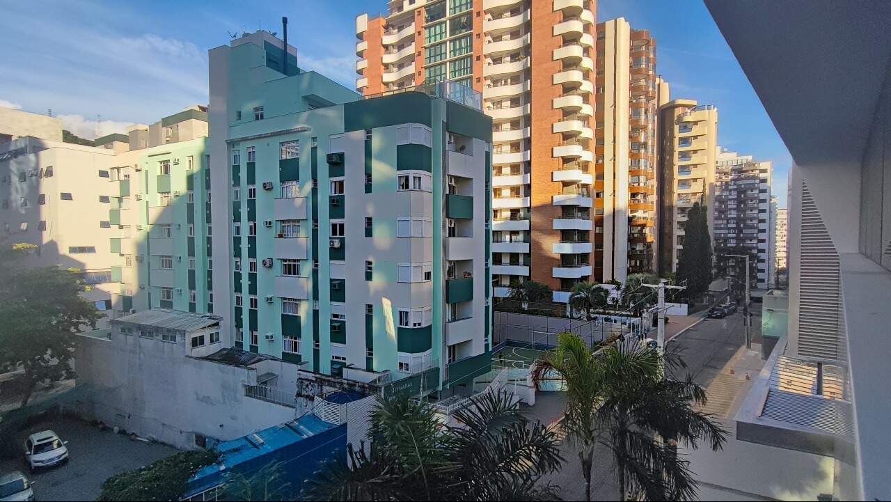 Sala para aluguel no Centro: 