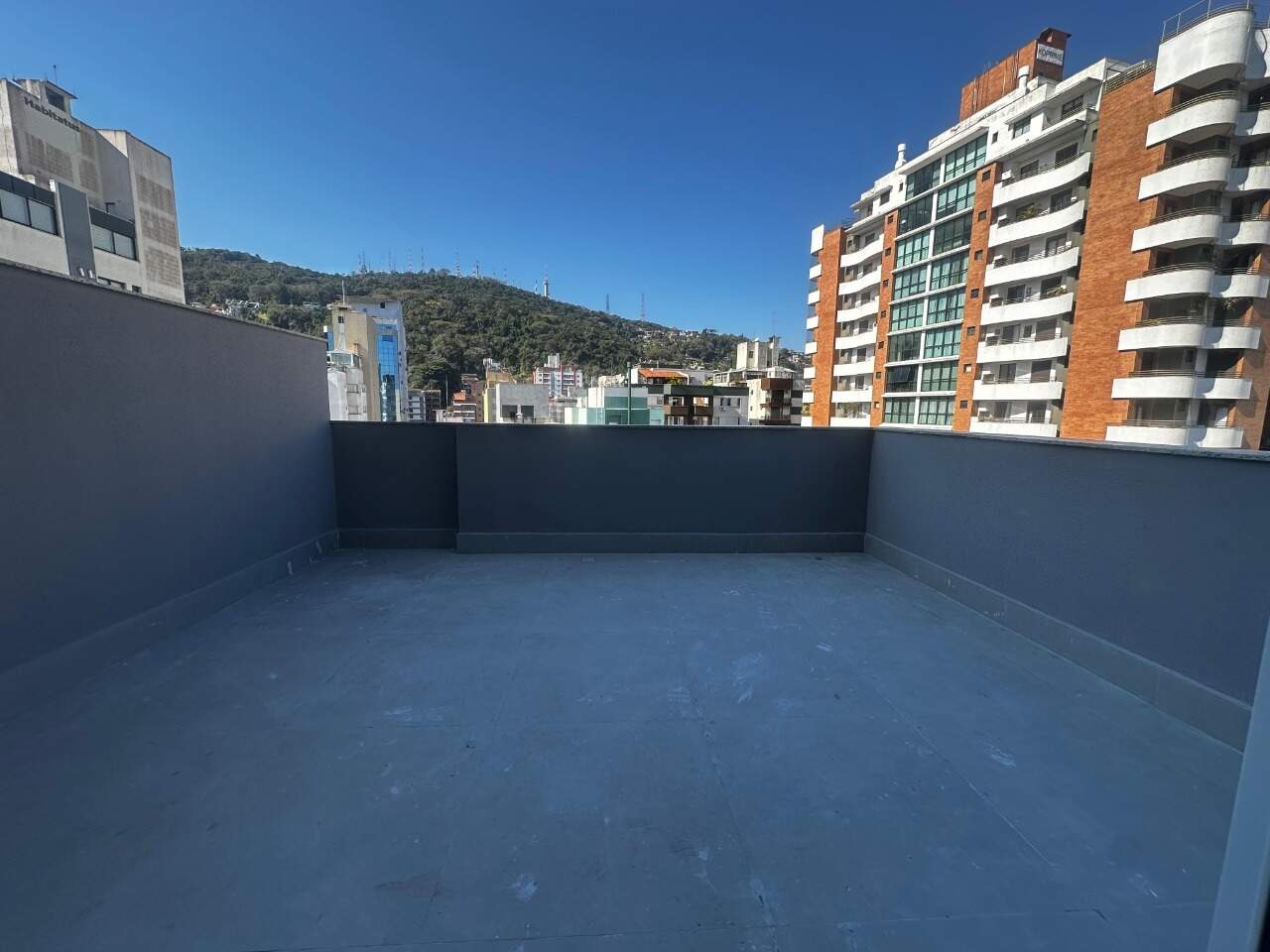 Sala para aluguel no Centro: 