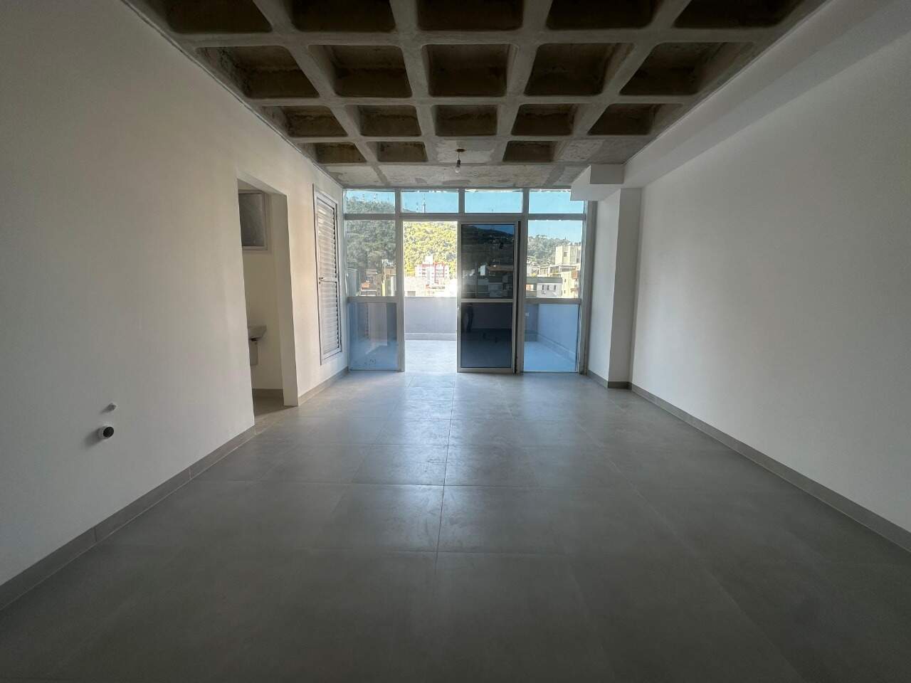Sala para aluguel no Centro: 