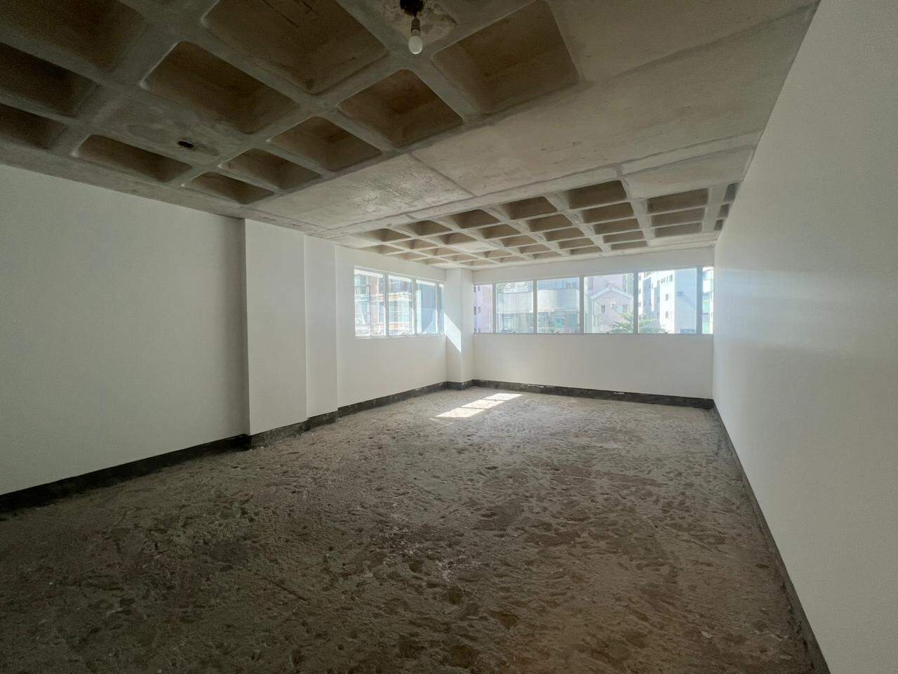 Sala para aluguel no Centro: 
