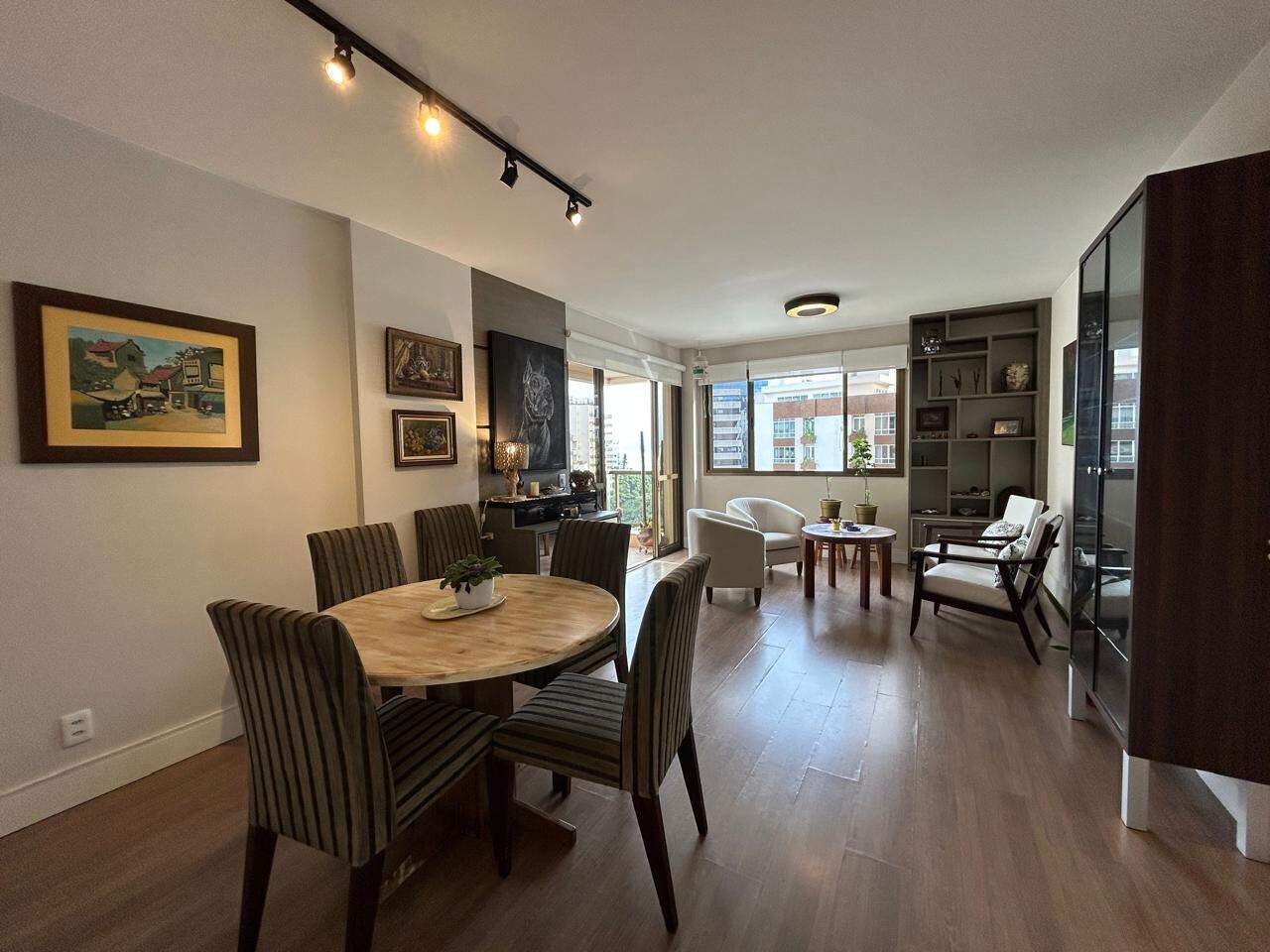 Apartamento para aluguel no Centro: 