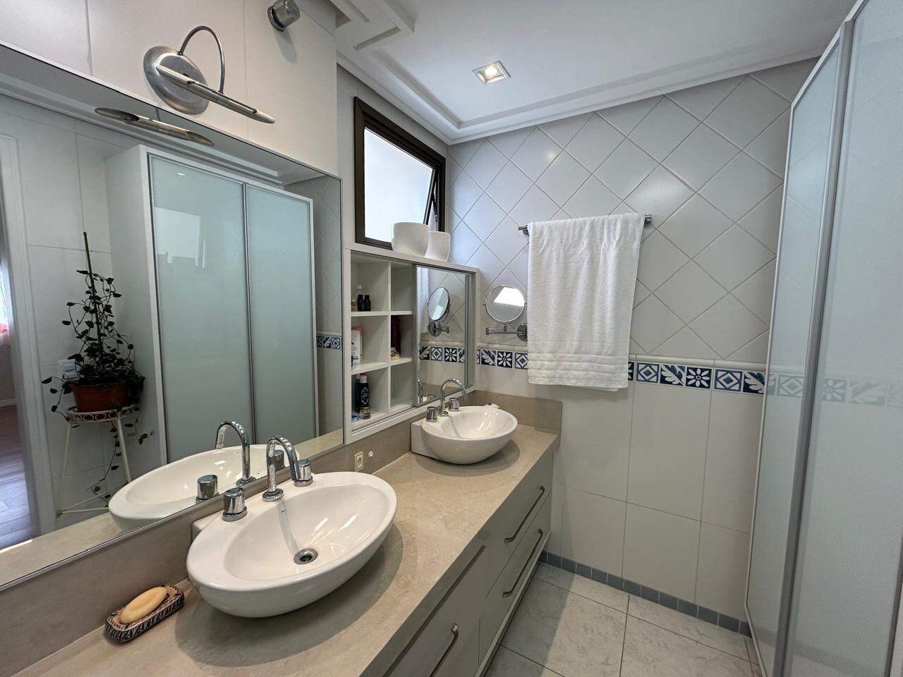 Apartamento para aluguel no Centro: 