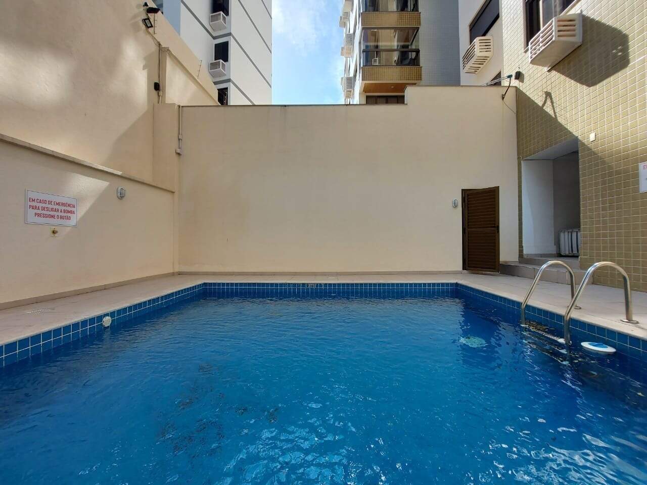 Apartamento para aluguel no Centro: 
