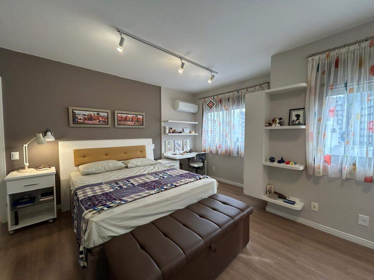Apartamento para aluguel no Centro: 