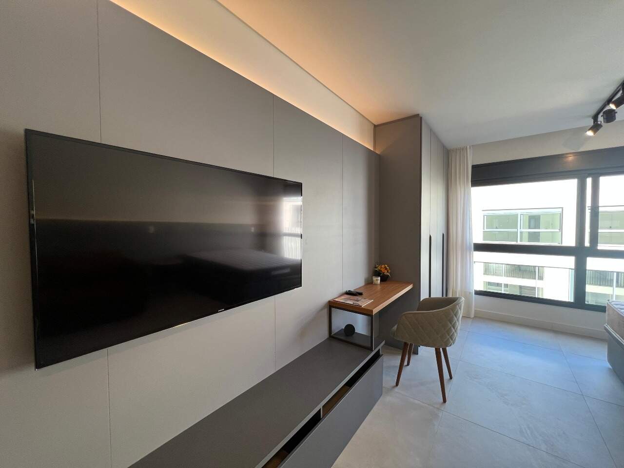 Apartamento para aluguel no Saco Grande: 