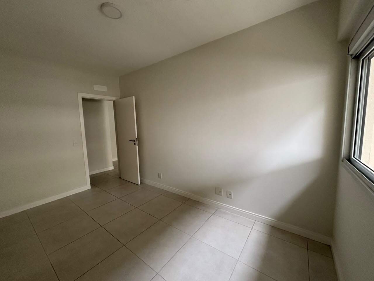 Apartamento para aluguel no Itacorubi: 