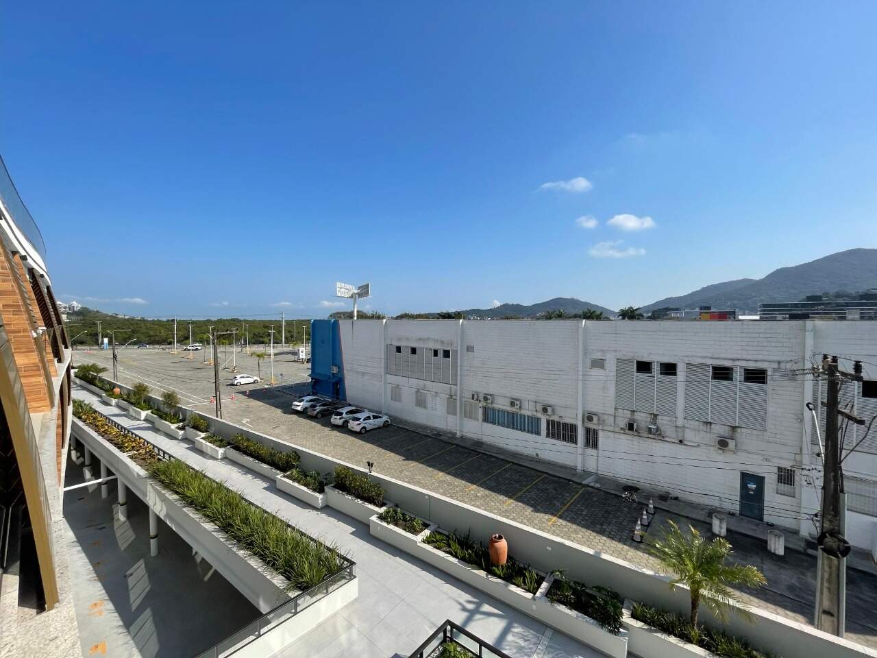 Apartamento para aluguel no Saco Grande: 