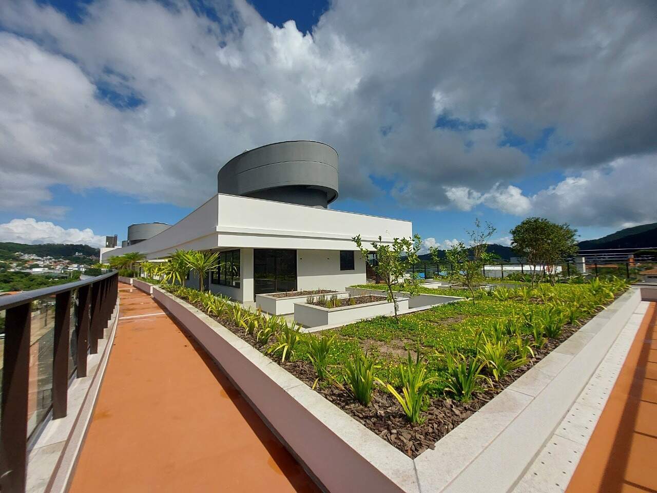 Apartamento para aluguel no Saco Grande: 