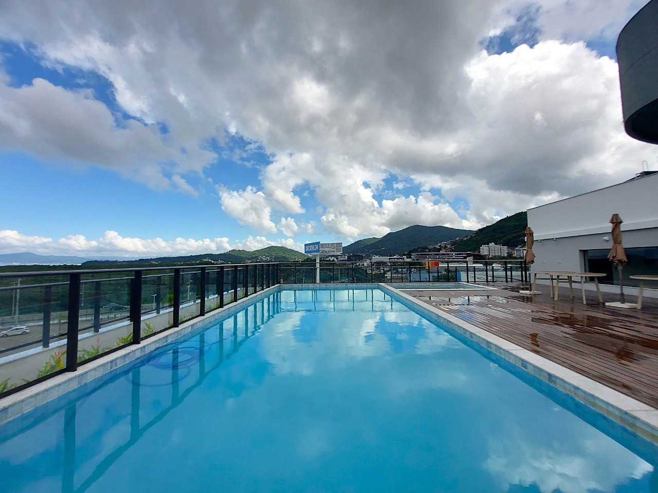 Apartamento para aluguel no Saco Grande: 