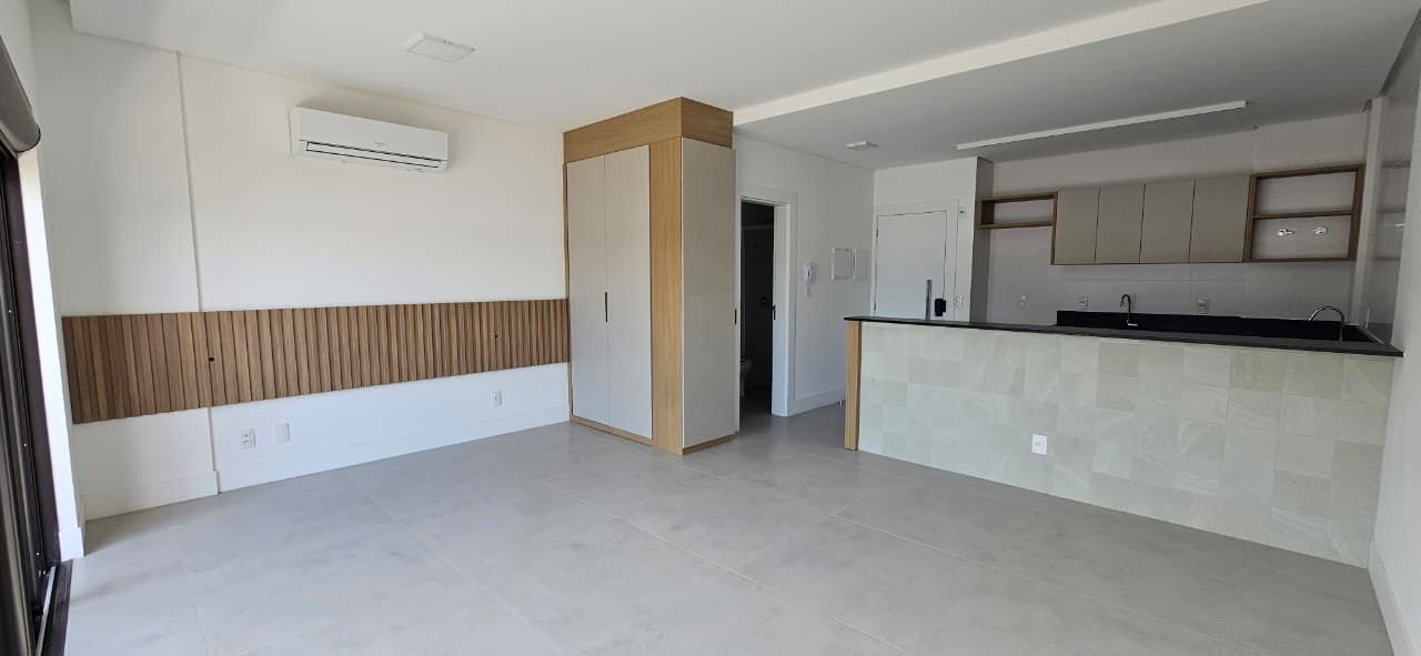 Apartamento para aluguel no Saco Grande: 