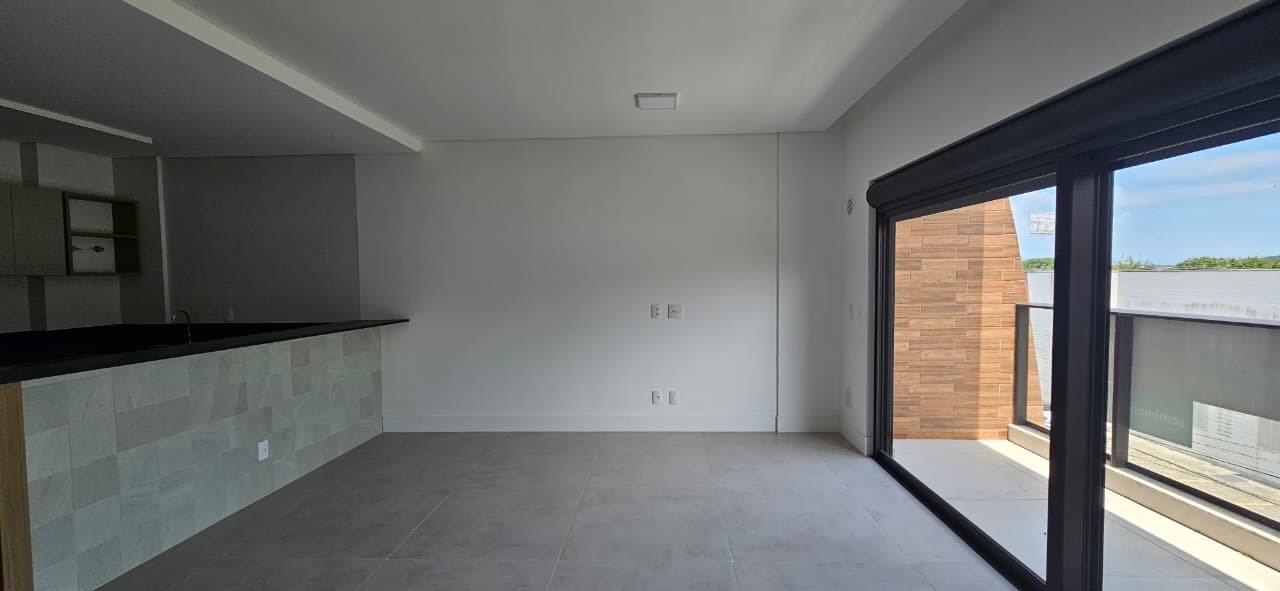 Apartamento para aluguel no Saco Grande: 