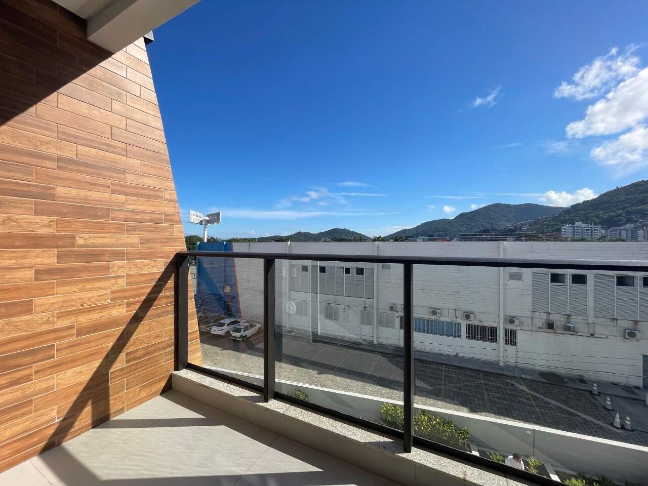 Apartamento para aluguel no Saco Grande: 