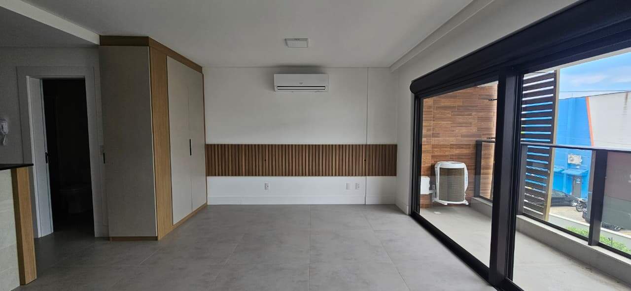 Apartamento para aluguel no Saco Grande: 