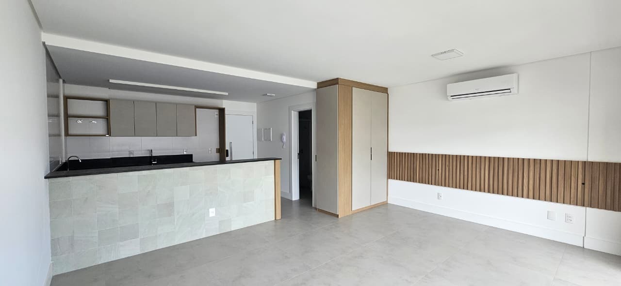 Apartamento para aluguel no Saco Grande: 