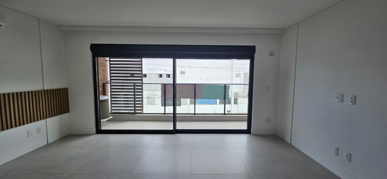 Apartamento para aluguel no Saco Grande: 