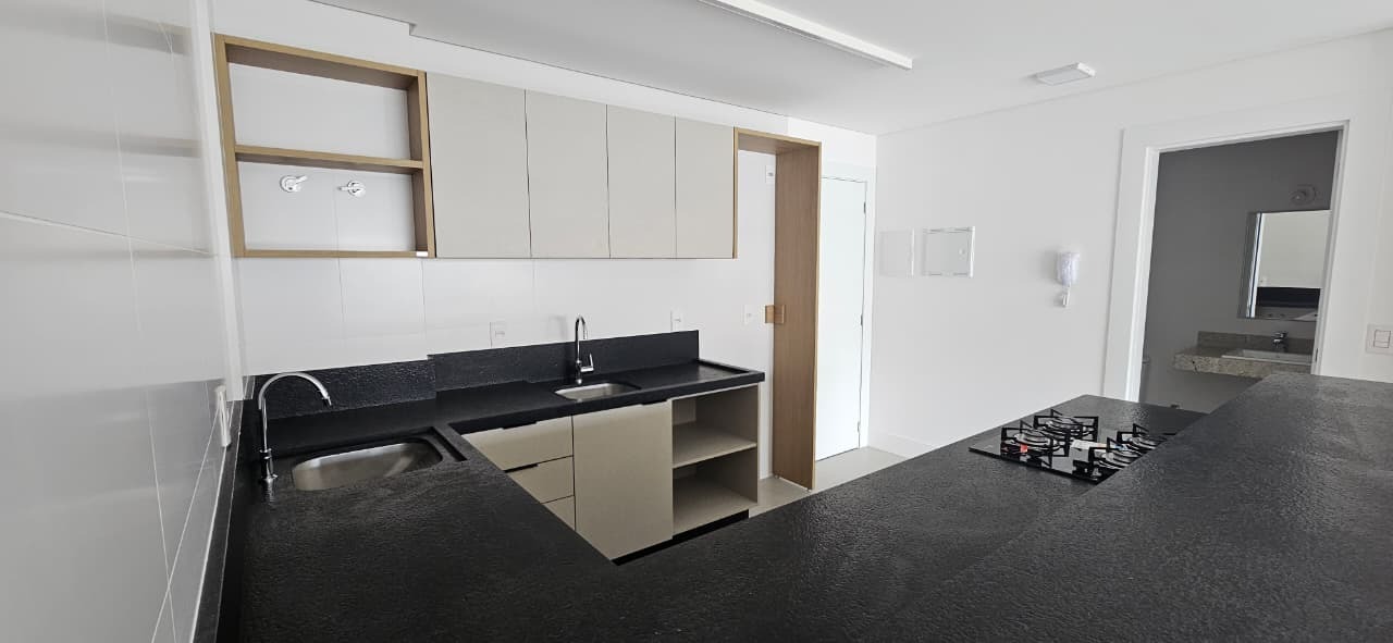 Apartamento para aluguel no Saco Grande: 