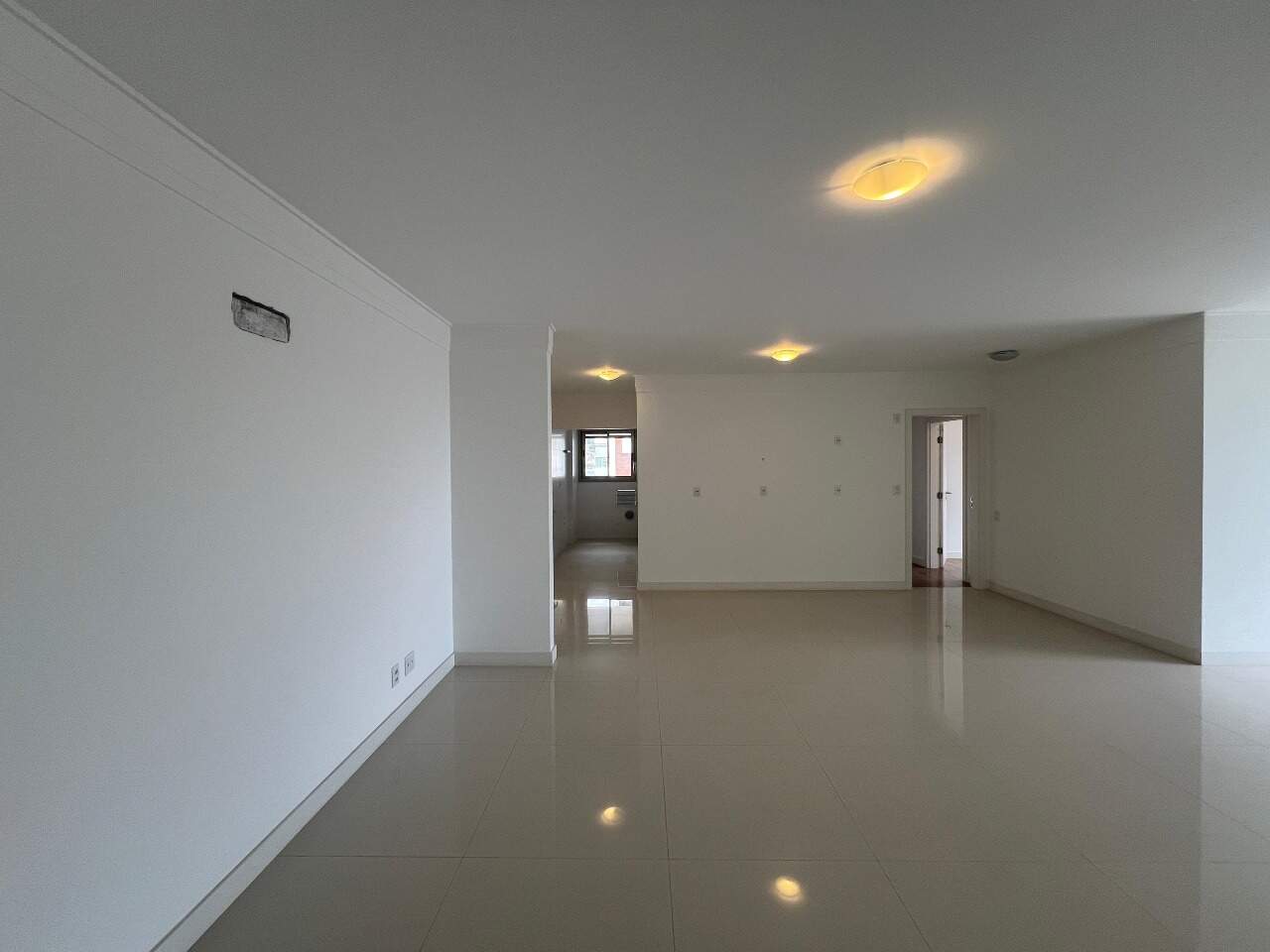 Apartamento para aluguel no Agronomica: 