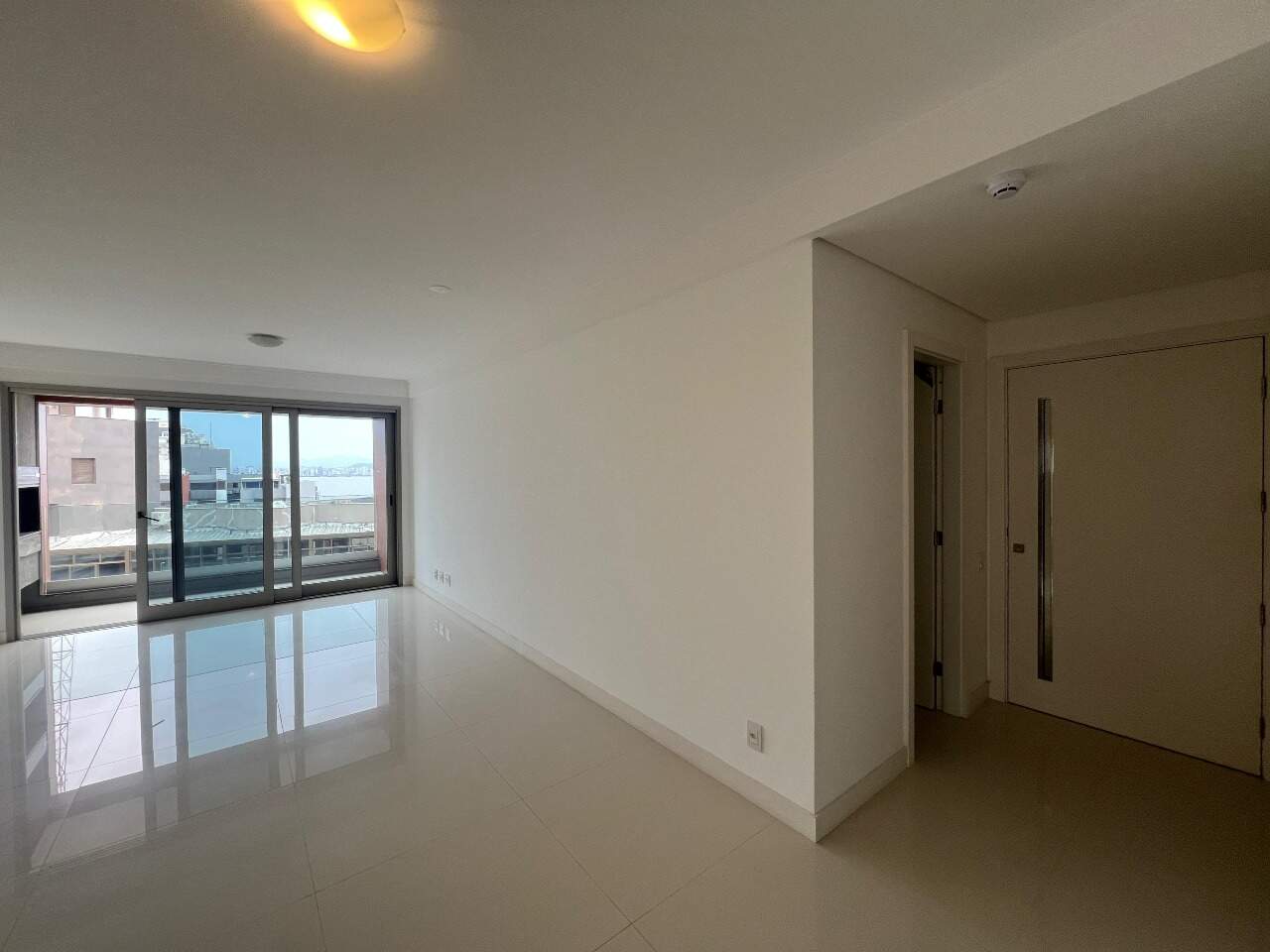 Apartamento para aluguel no Agronomica: 