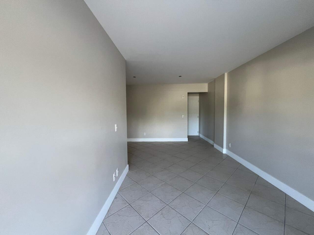 Apartamento para aluguel no Trindade: 