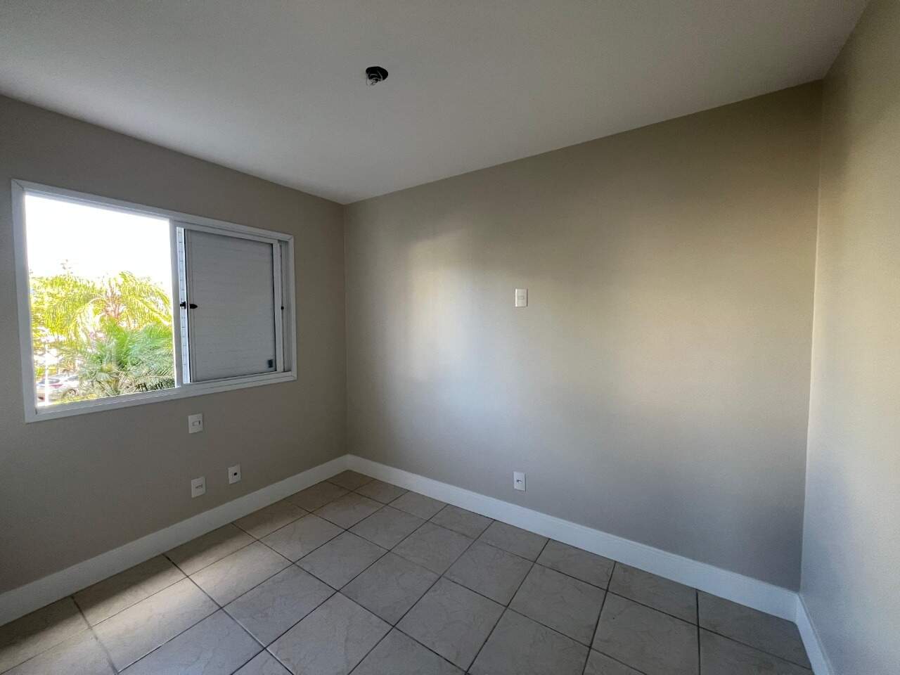 Apartamento para aluguel no Trindade: 