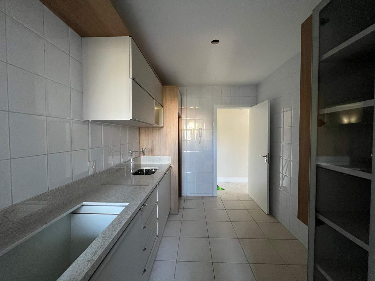 Apartamento para aluguel no Trindade: 