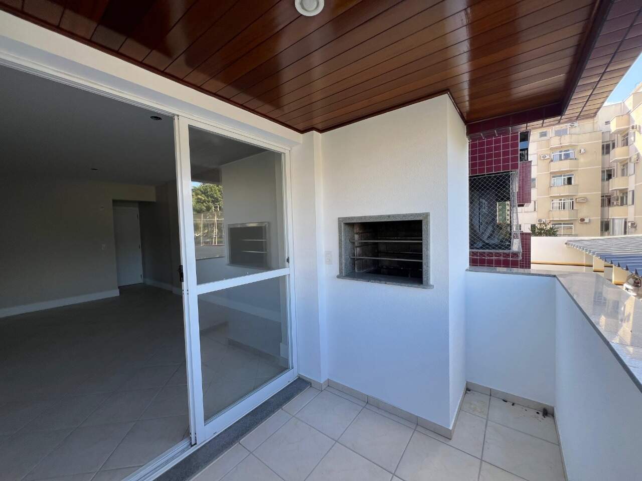 Apartamento para aluguel no Trindade: 