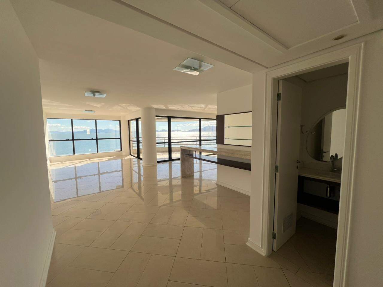 Apartamento para aluguel no Centro: 