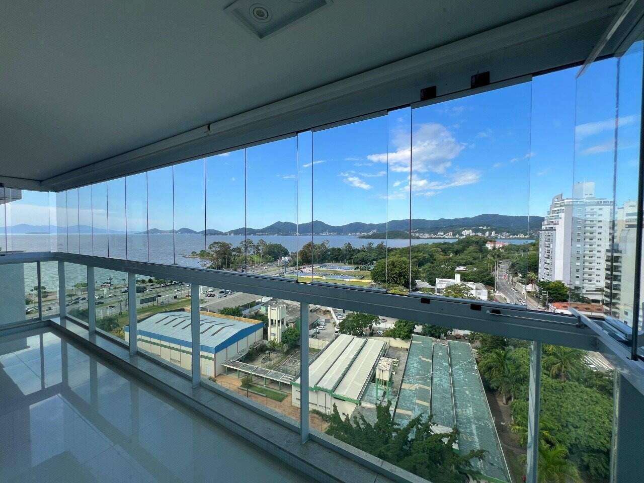 Apartamento para aluguel no Agronomica: 