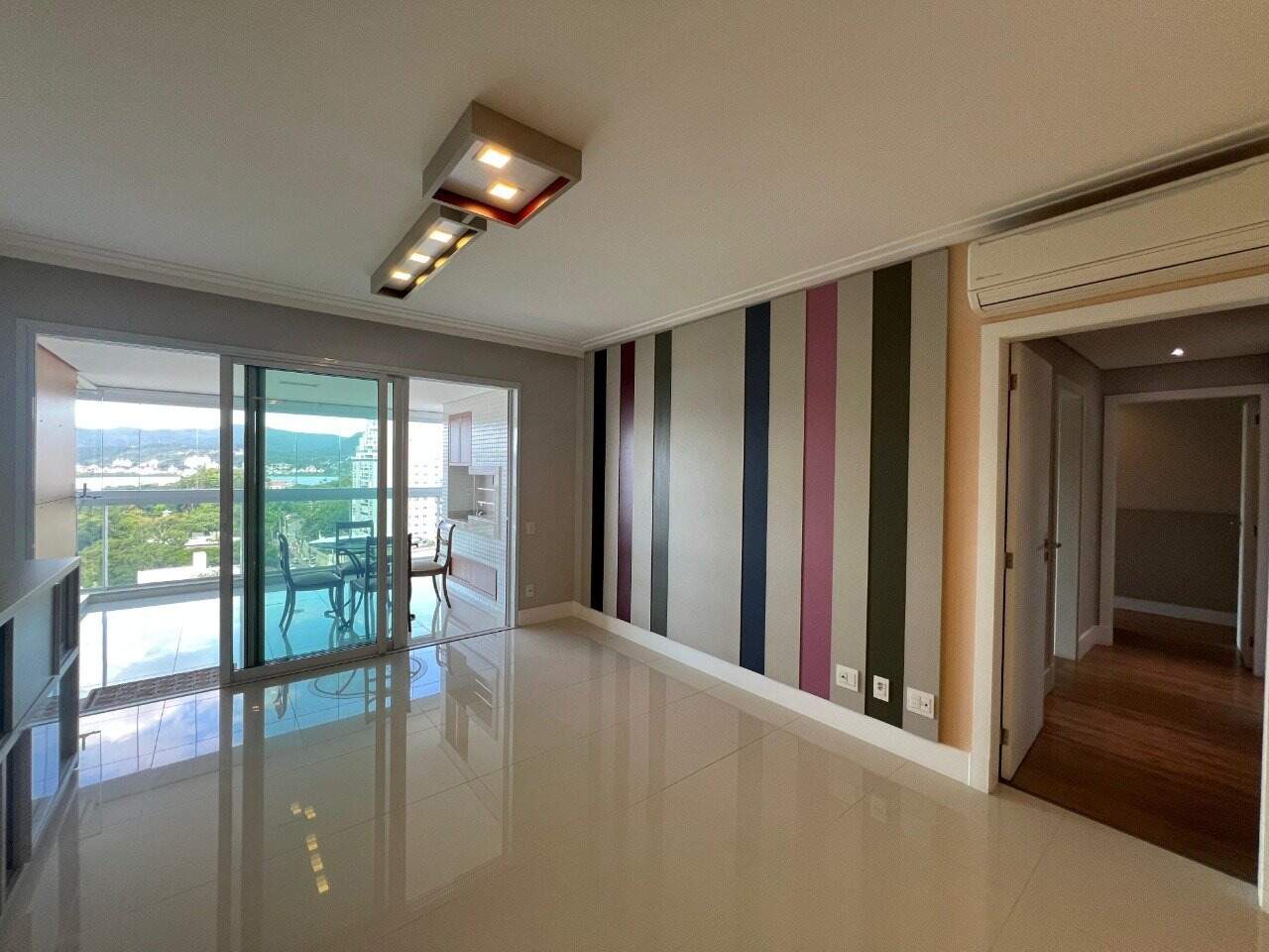 Apartamento para aluguel no Agronomica: 