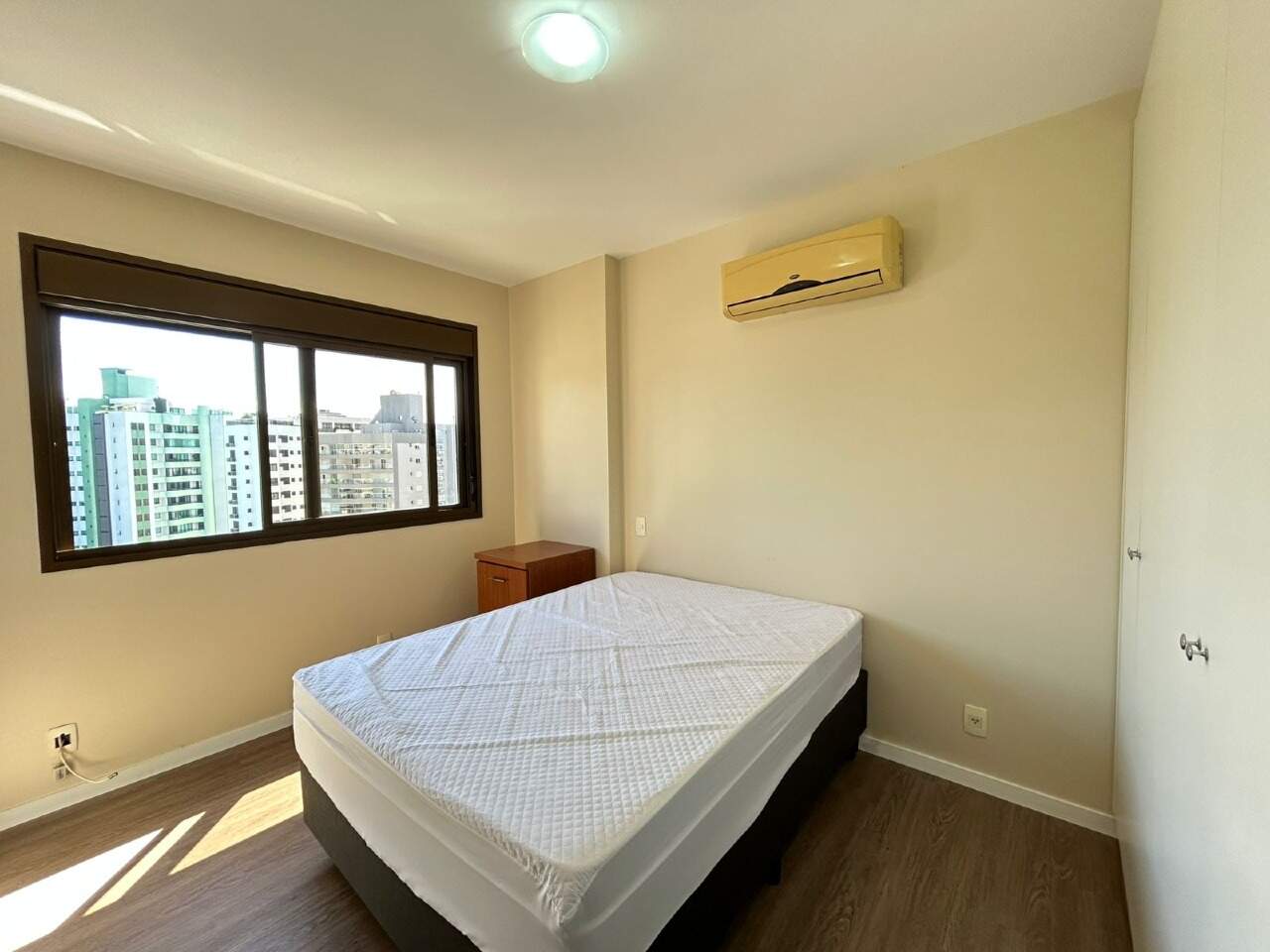 Apartamento para aluguel no Agronomica: 