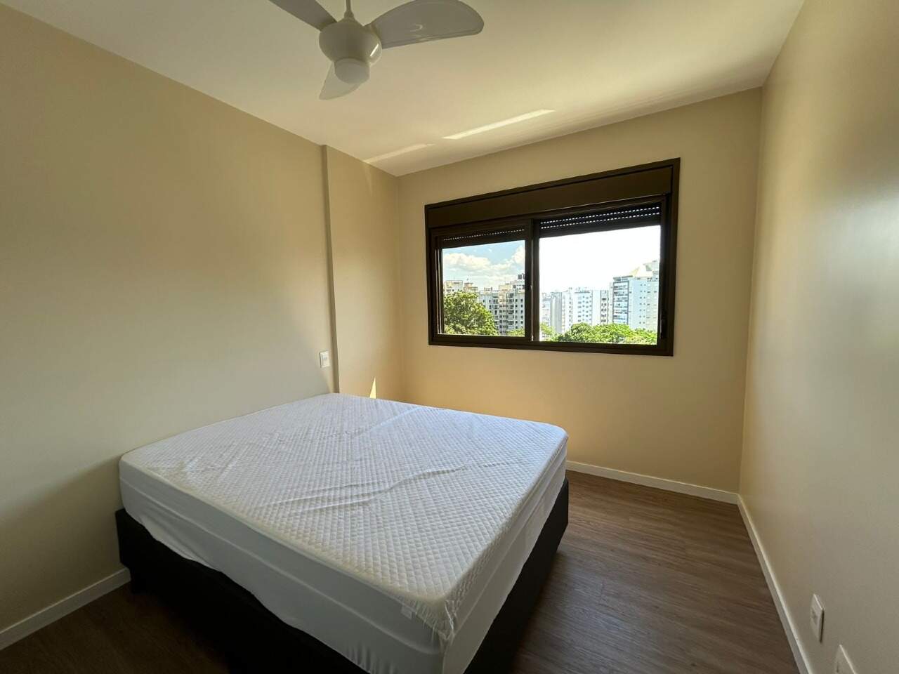 Apartamento para aluguel no Agronomica: 