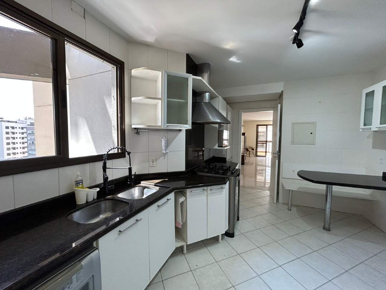 Apartamento para aluguel no Agronomica: 