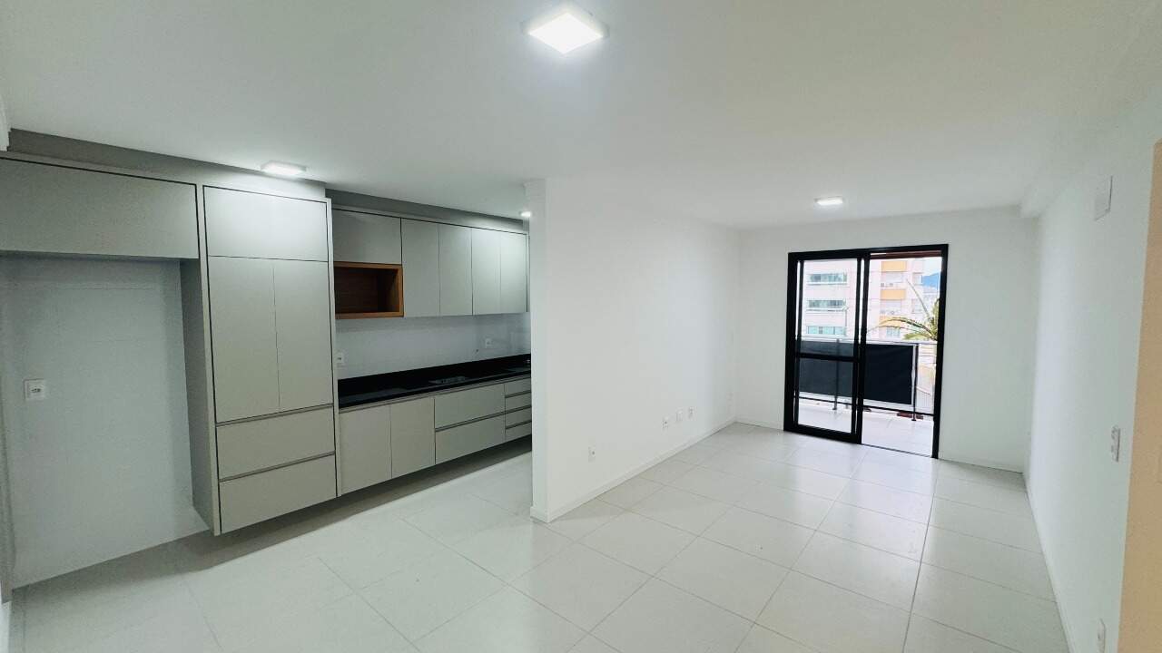 Apartamento à venda no Barreiros: 