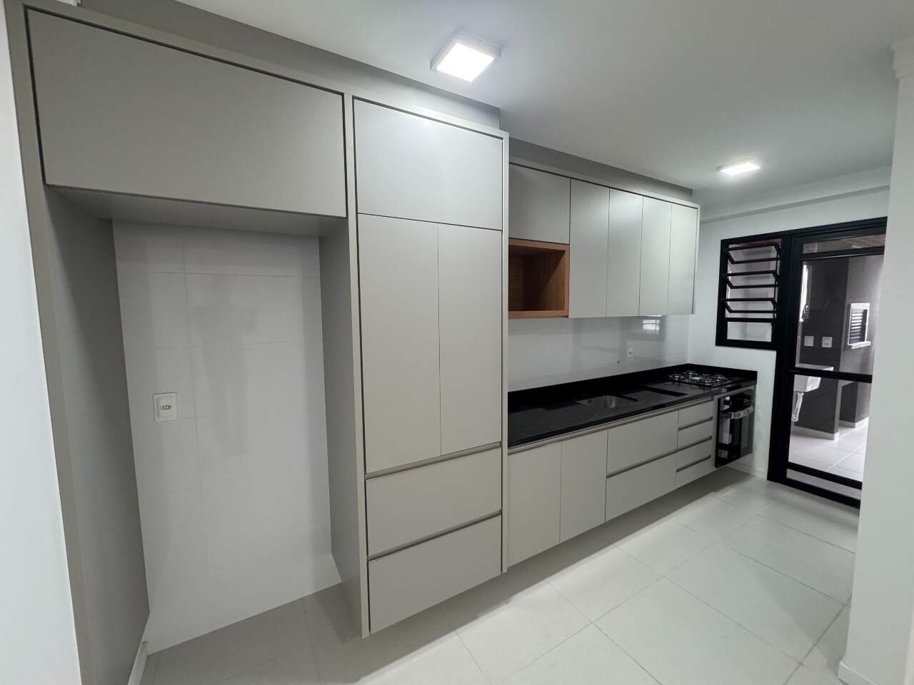 Apartamento à venda no Barreiros: