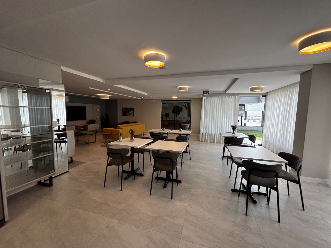 Apartamento à venda no Barreiros: 