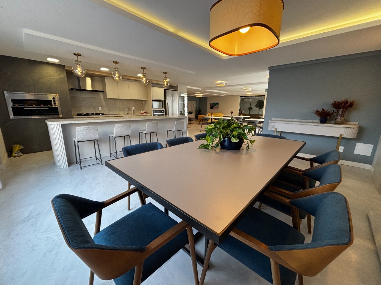 Apartamento à venda no Barreiros: 