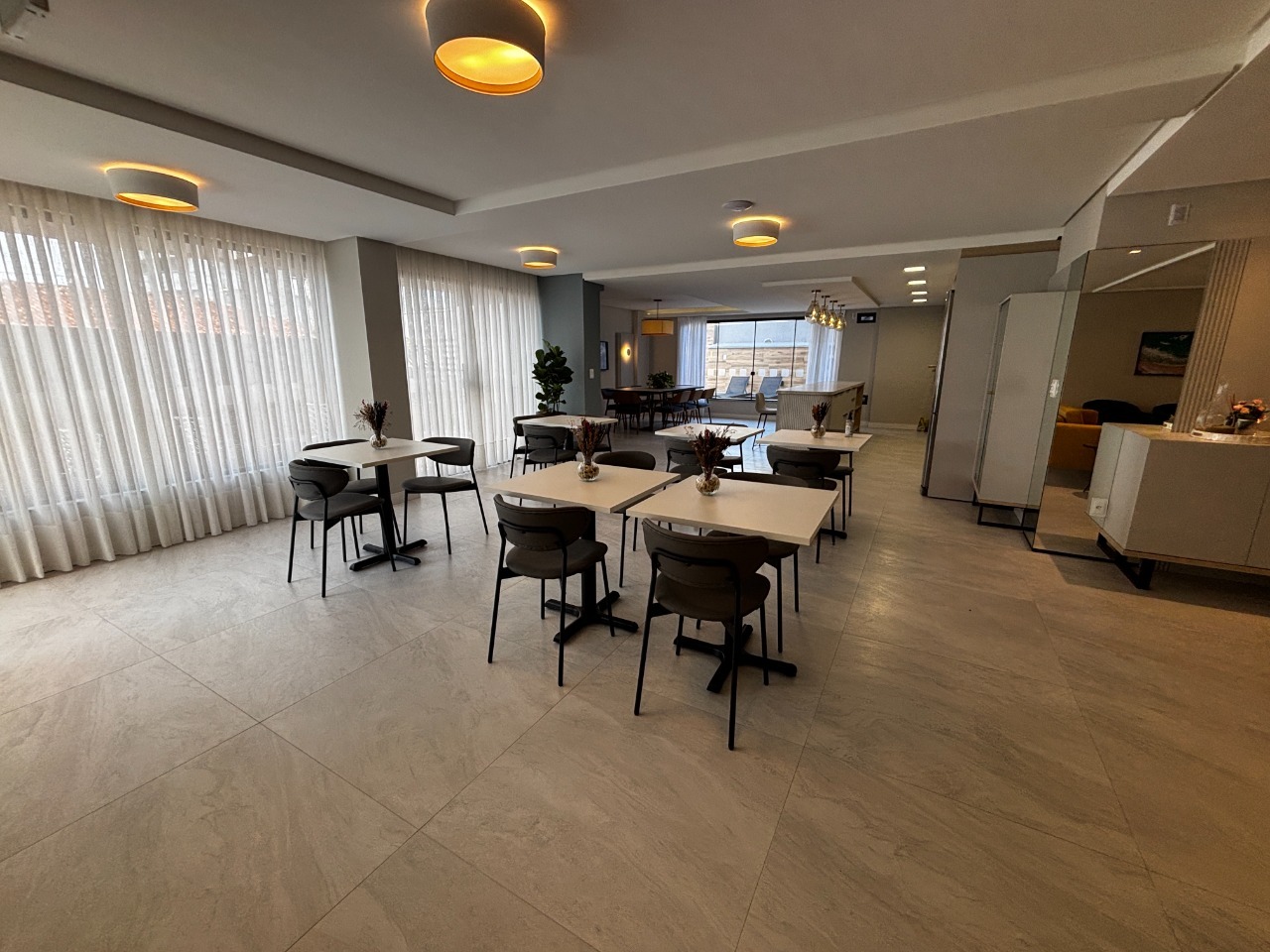 Apartamento à venda no Barreiros: 