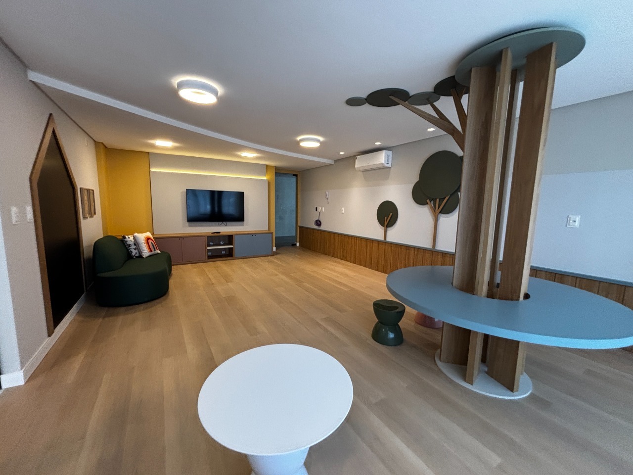 Apartamento à venda no Barreiros: 