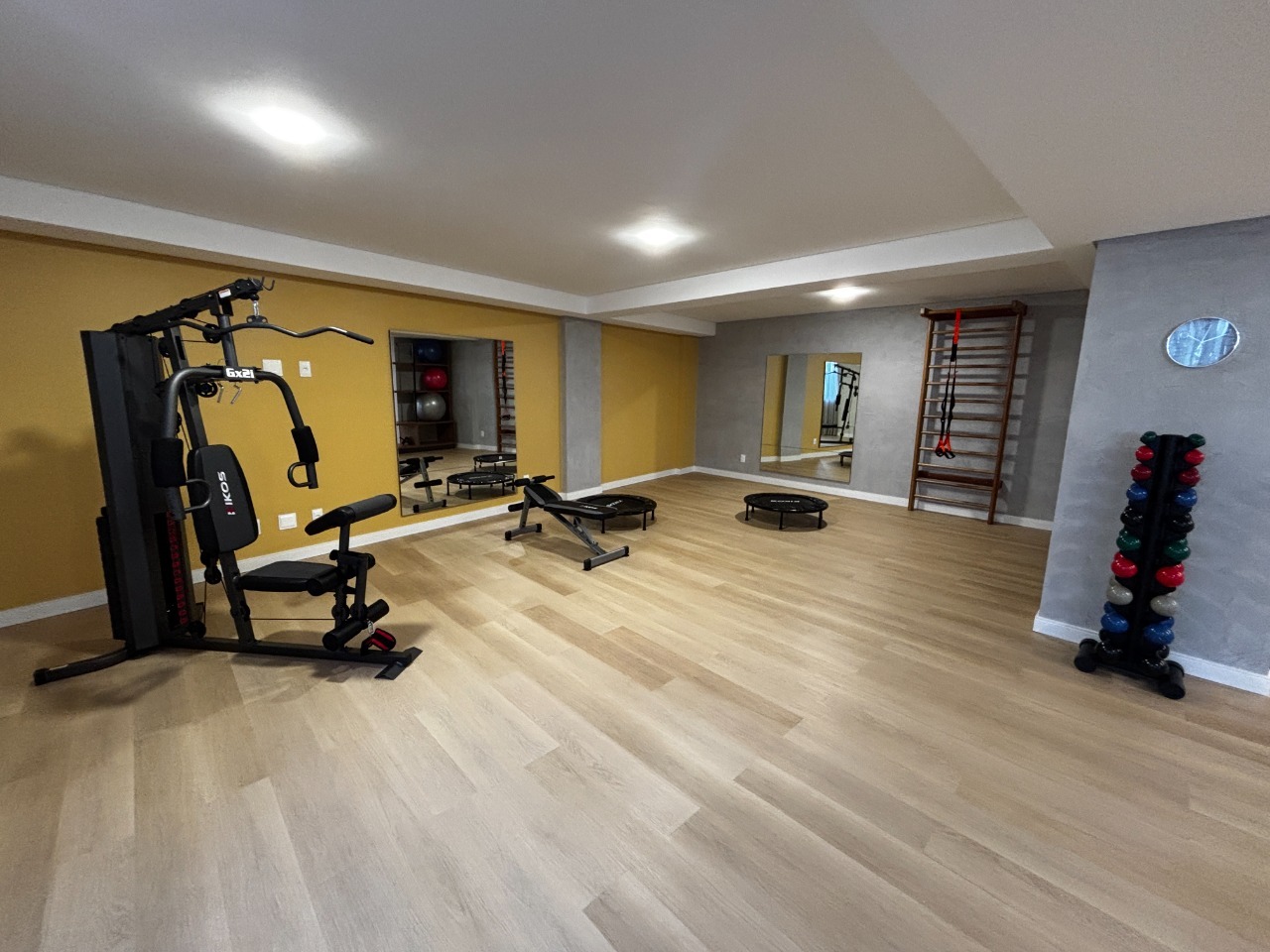 Apartamento à venda no Barreiros: 