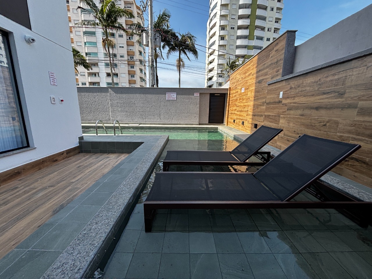 Apartamento à venda no Barreiros: 