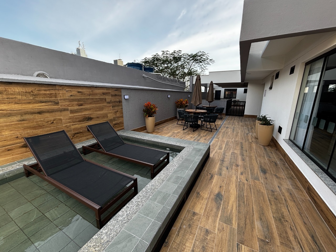 Apartamento à venda no Barreiros: 