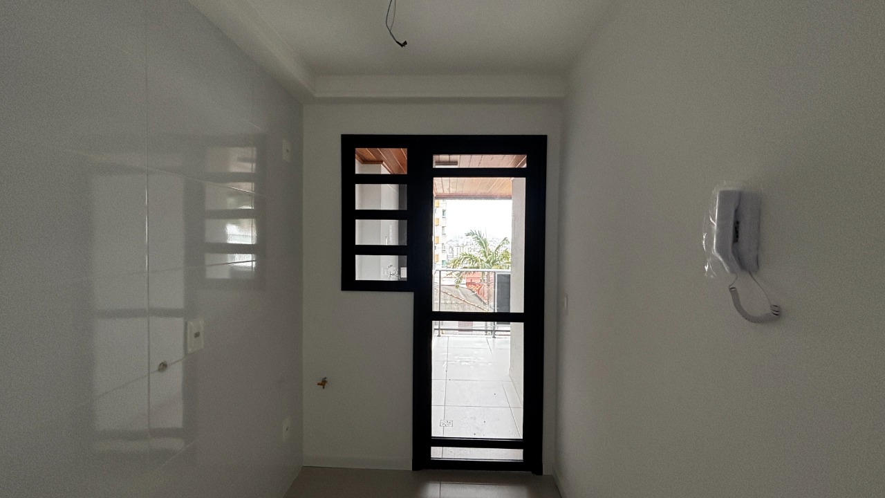 Apartamento à venda no Barreiros: 